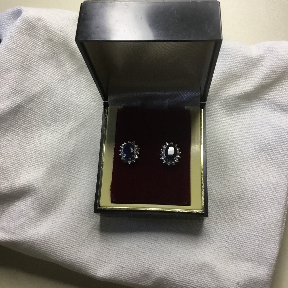 Beautiful 10k White Gold Sapphire Diamond Earrings